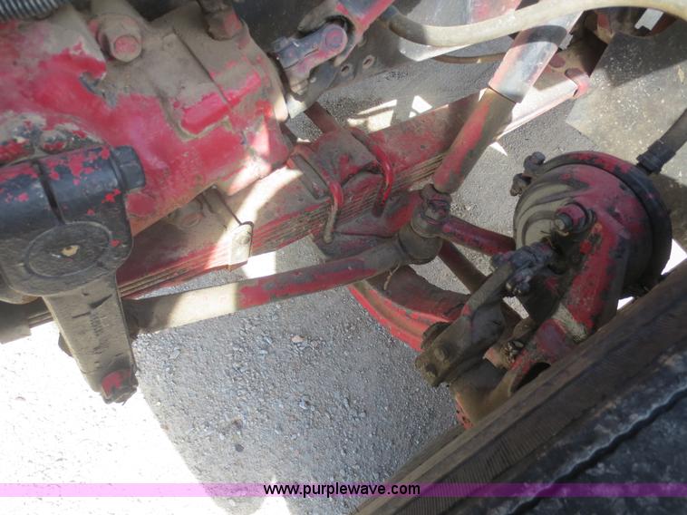 image for item F6845 1981 International S2200 flatbed truck