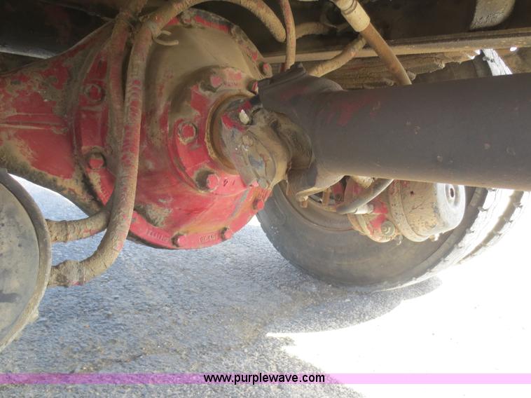 image for item F6845 1981 International S2200 flatbed truck