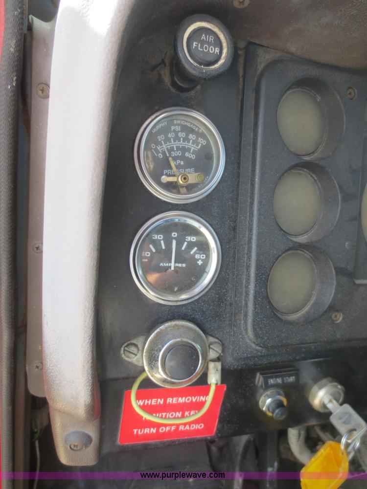 image for item F6845 1981 International S2200 flatbed truck