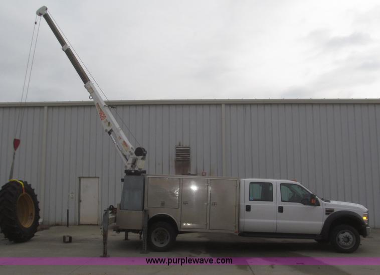 image for item F7297 2008 Ford F550 XLT Super Duty Crew Cab service truck