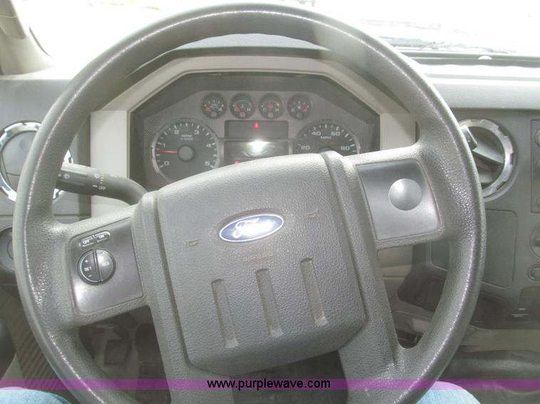 image for item F7297 2008 Ford F550 XLT Super Duty Crew Cab service truck