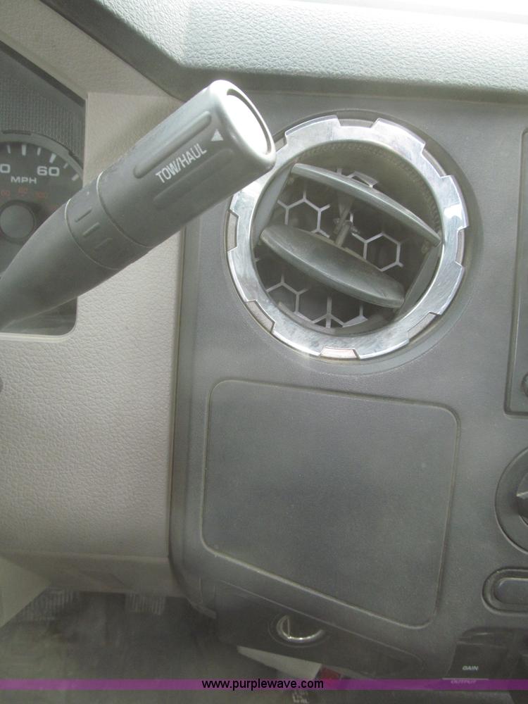 image for item F7297 2008 Ford F550 XLT Super Duty Crew Cab service truck