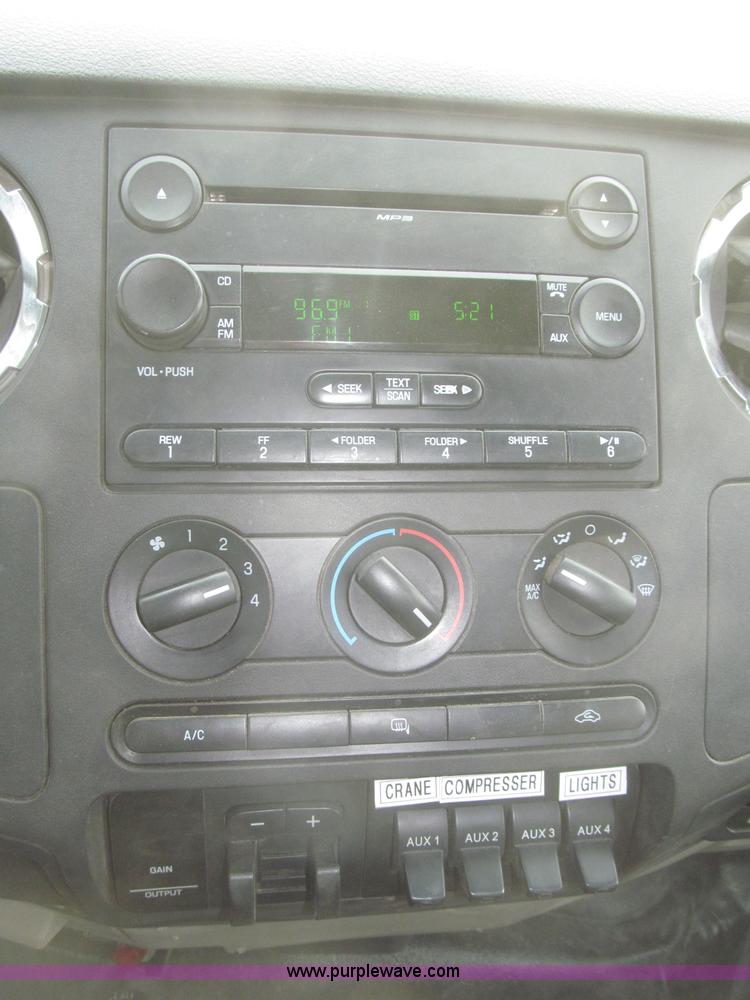 image for item F7297 2008 Ford F550 XLT Super Duty Crew Cab service truck