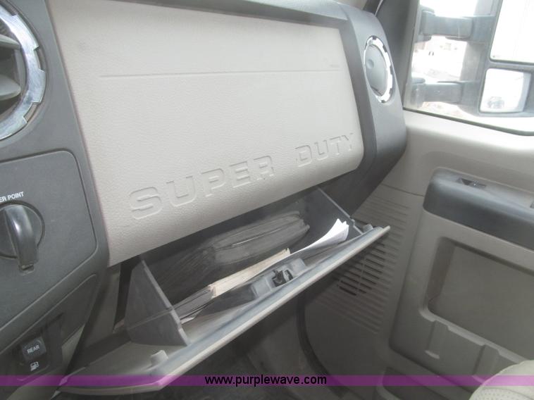 image for item F7297 2008 Ford F550 XLT Super Duty Crew Cab service truck
