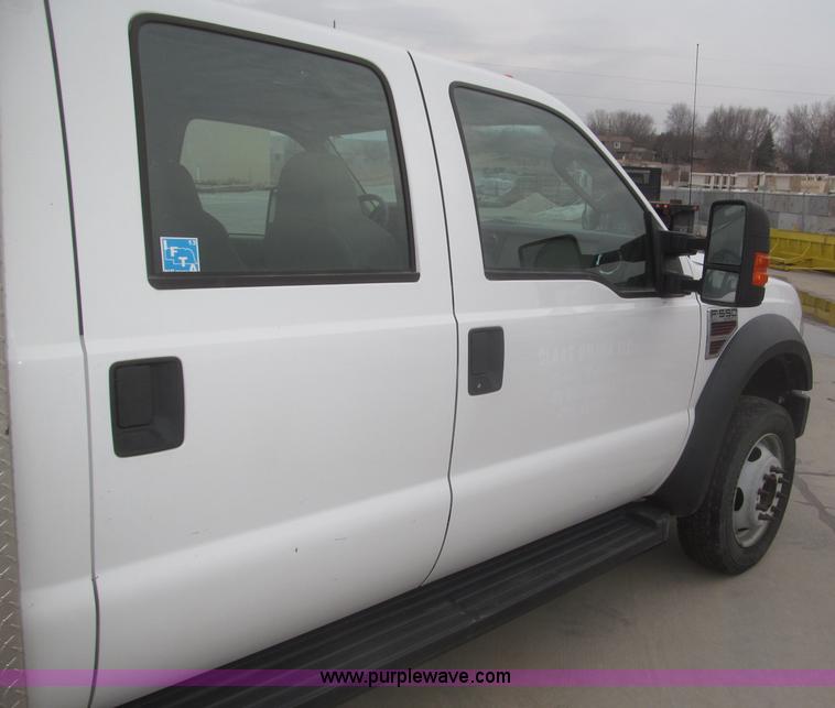 image for item F7297 2008 Ford F550 XLT Super Duty Crew Cab service truck