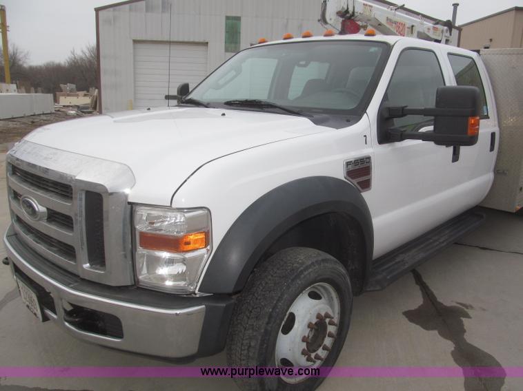 image for item F7297 2008 Ford F550 XLT Super Duty Crew Cab service truck