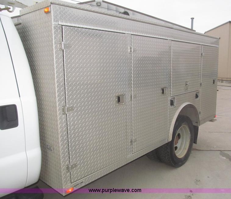 image for item F7297 2008 Ford F550 XLT Super Duty Crew Cab service truck