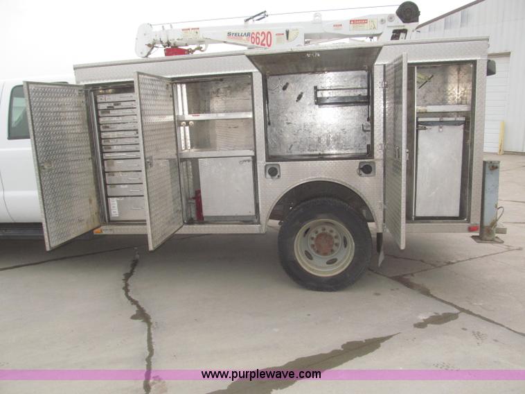 image for item F7297 2008 Ford F550 XLT Super Duty Crew Cab service truck