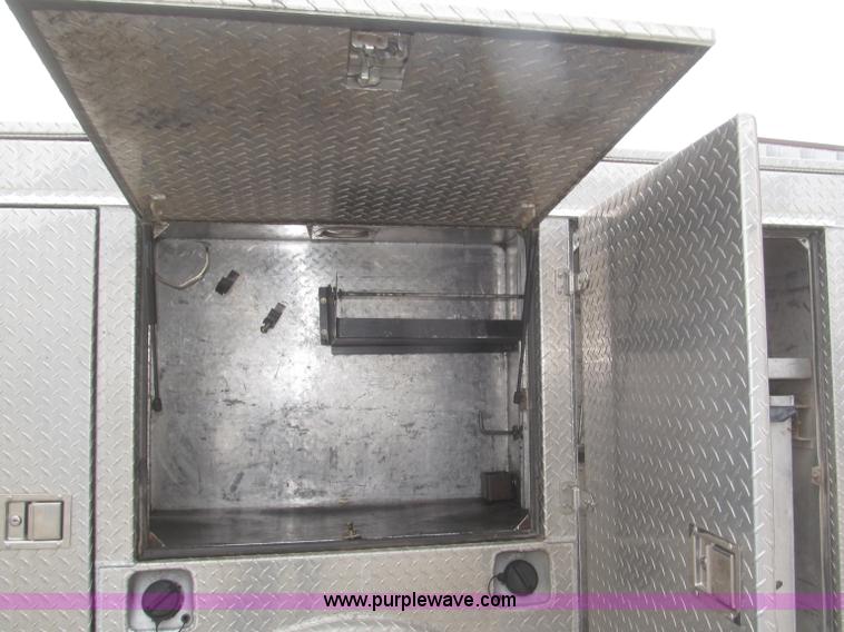 image for item F7297 2008 Ford F550 XLT Super Duty Crew Cab service truck