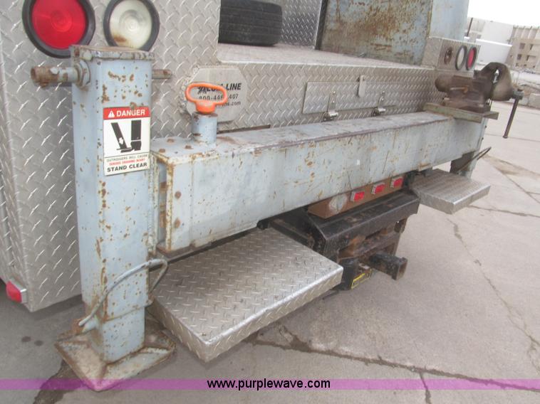 image for item F7297 2008 Ford F550 XLT Super Duty Crew Cab service truck