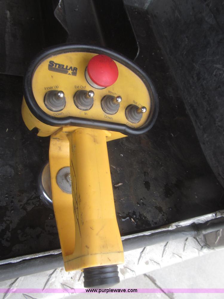 image for item F7297 2008 Ford F550 XLT Super Duty Crew Cab service truck