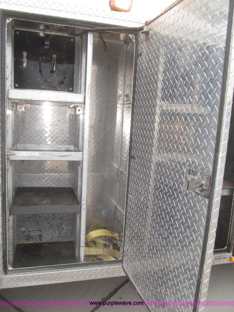 image for item F7297 2008 Ford F550 XLT Super Duty Crew Cab service truck