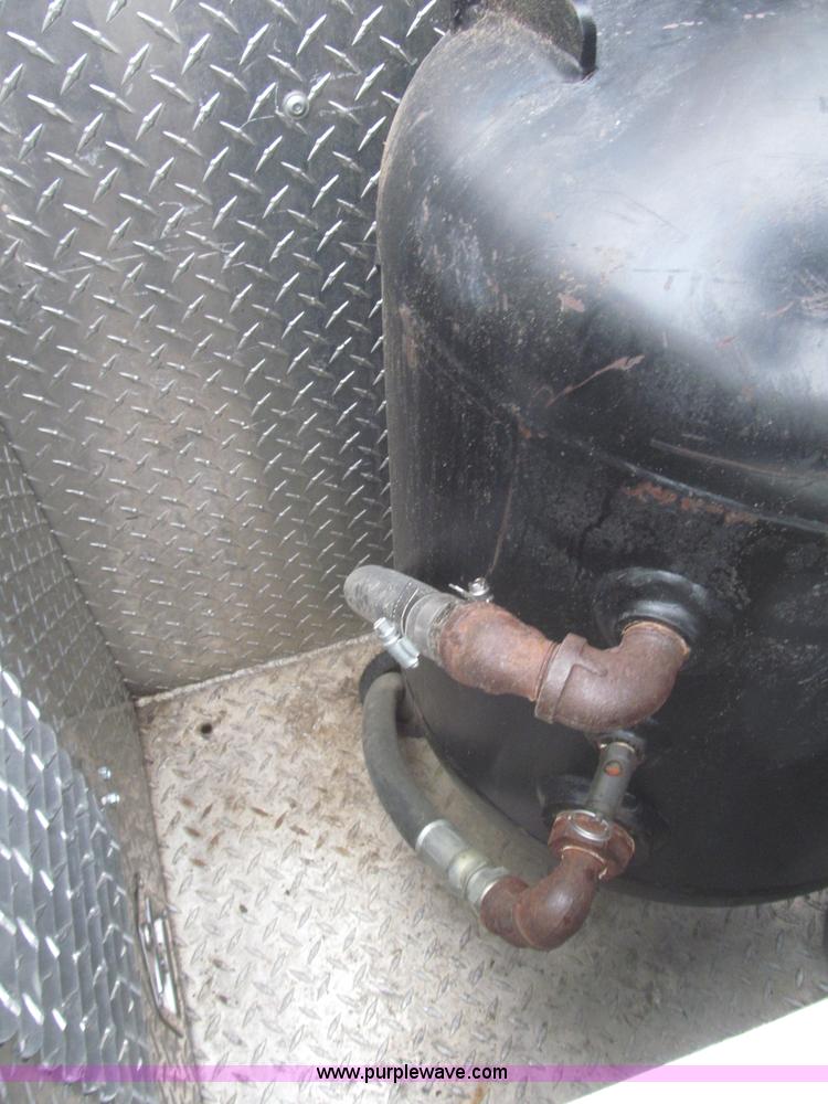 image for item F7297 2008 Ford F550 XLT Super Duty Crew Cab service truck