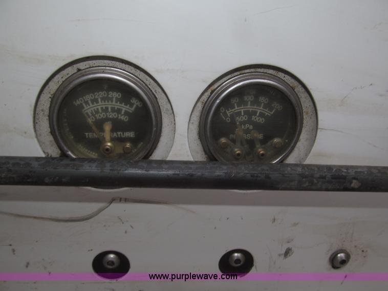 image for item F7297 2008 Ford F550 XLT Super Duty Crew Cab service truck