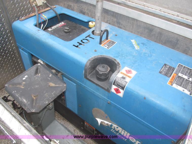 image for item F7297 2008 Ford F550 XLT Super Duty Crew Cab service truck