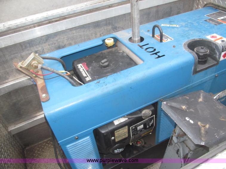 image for item F7297 2008 Ford F550 XLT Super Duty Crew Cab service truck