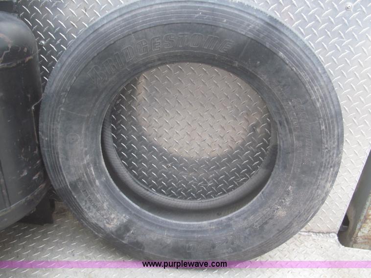 image for item F7297 2008 Ford F550 XLT Super Duty Crew Cab service truck