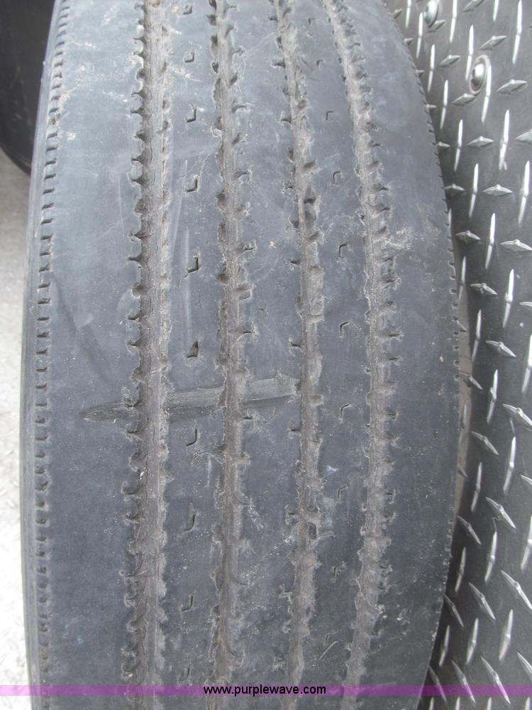 image for item F7297 2008 Ford F550 XLT Super Duty Crew Cab service truck