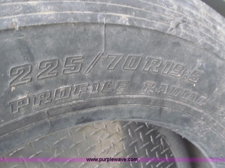 image for item F7297 2008 Ford F550 XLT Super Duty Crew Cab service truck