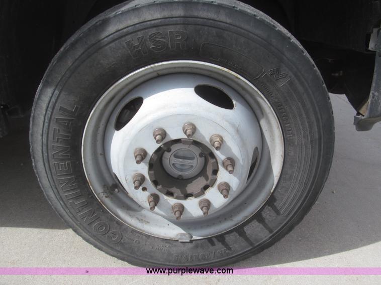 image for item F7297 2008 Ford F550 XLT Super Duty Crew Cab service truck