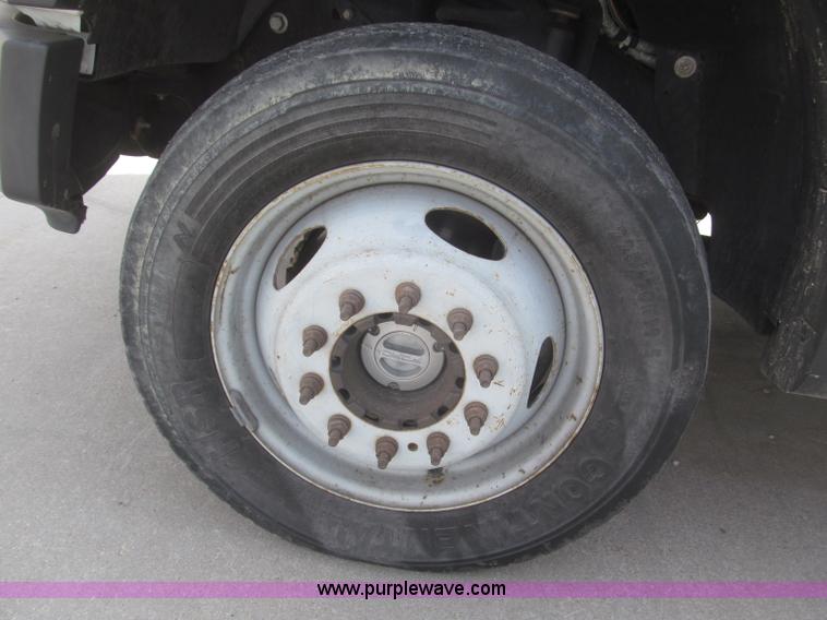 image for item F7297 2008 Ford F550 XLT Super Duty Crew Cab service truck