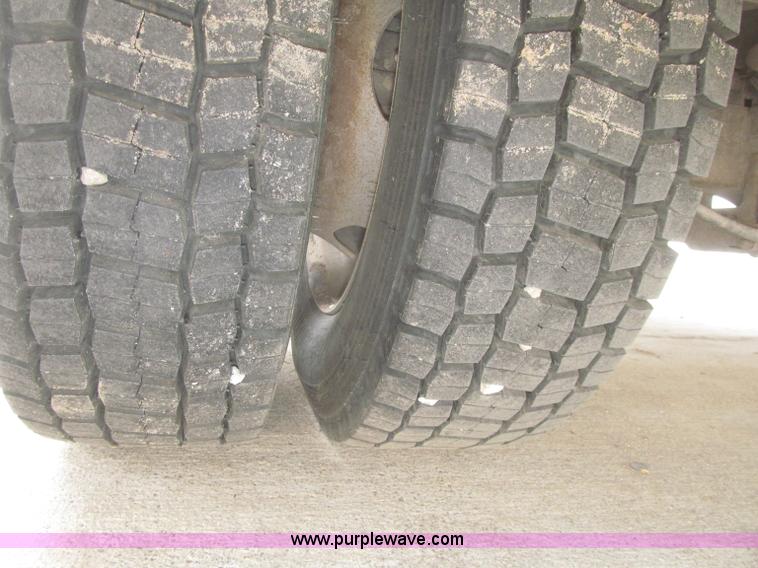 image for item F7297 2008 Ford F550 XLT Super Duty Crew Cab service truck