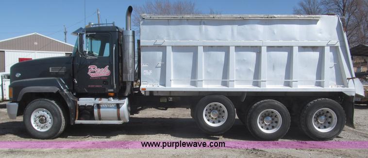 image for item F7301 1996 Mack CL713 tri axle dump truck