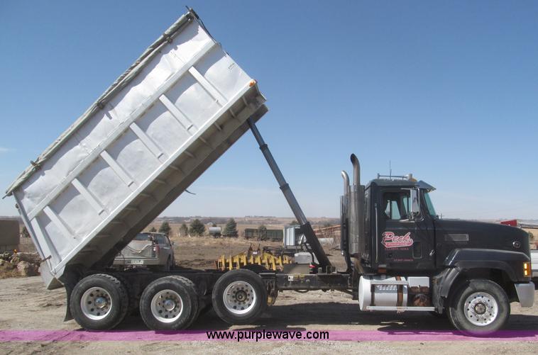 image for item F7301 1996 Mack CL713 tri axle dump truck