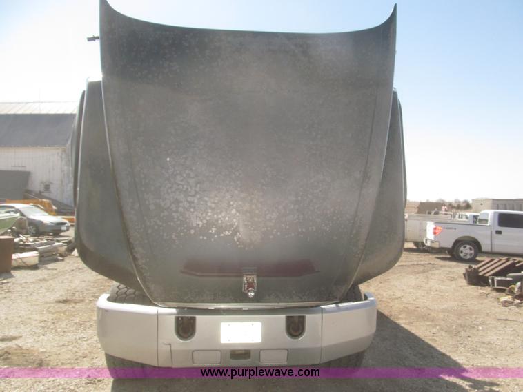 image for item F7301 1996 Mack CL713 tri axle dump truck