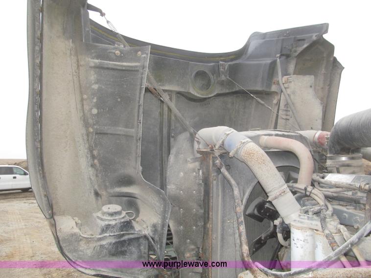 image for item F7301 1996 Mack CL713 tri axle dump truck