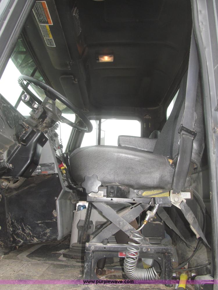 image for item F7301 1996 Mack CL713 tri axle dump truck