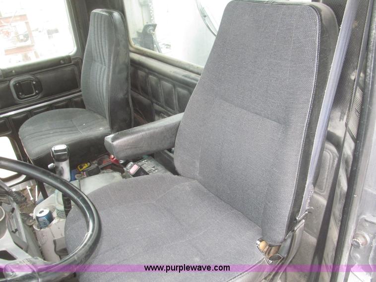 image for item F7301 1996 Mack CL713 tri axle dump truck