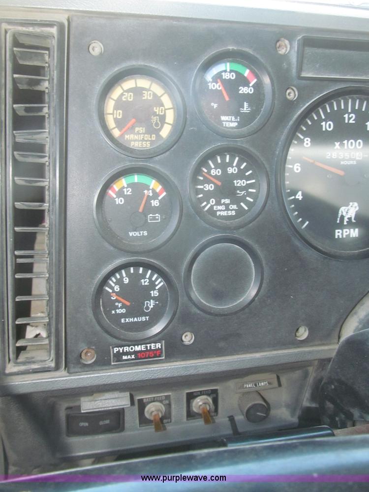 image for item F7301 1996 Mack CL713 tri axle dump truck