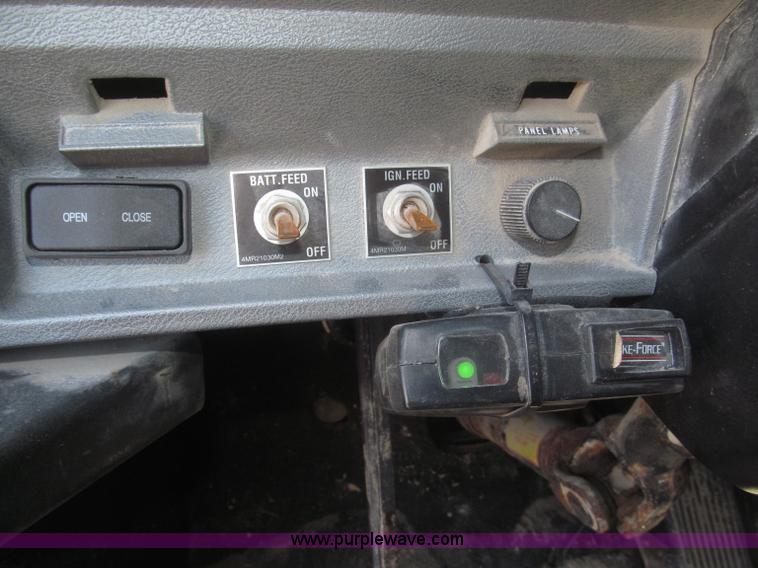 image for item F7301 1996 Mack CL713 tri axle dump truck