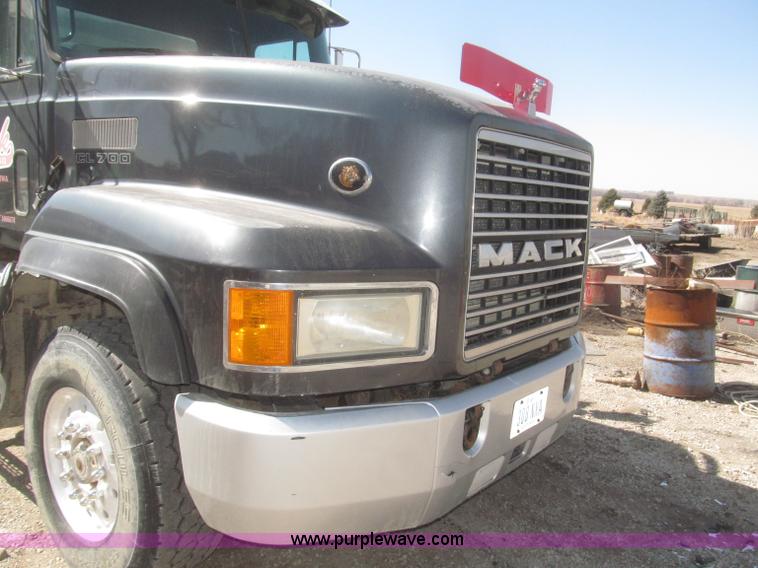 image for item F7301 1996 Mack CL713 tri axle dump truck