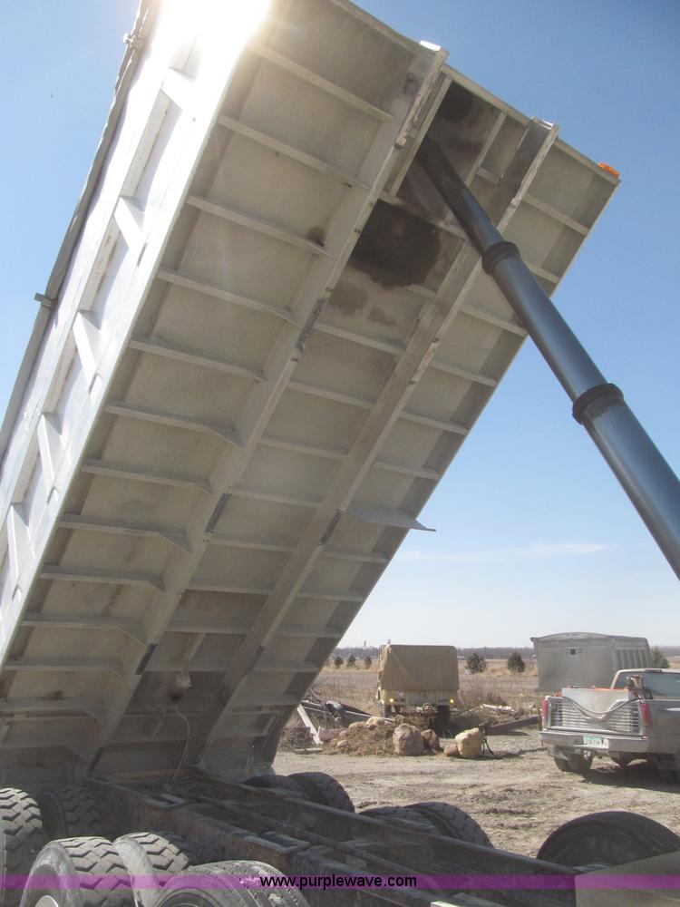 image for item F7301 1996 Mack CL713 tri axle dump truck