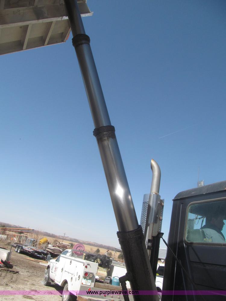 image for item F7301 1996 Mack CL713 tri axle dump truck