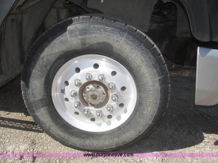 image for item F7301 1996 Mack CL713 tri axle dump truck