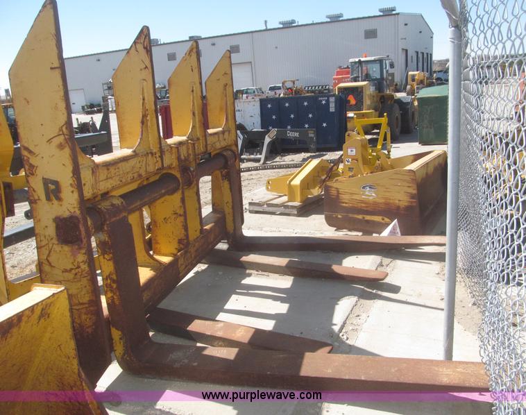 image for item F7306 Rockland CFHD755C quick attach fork attachment