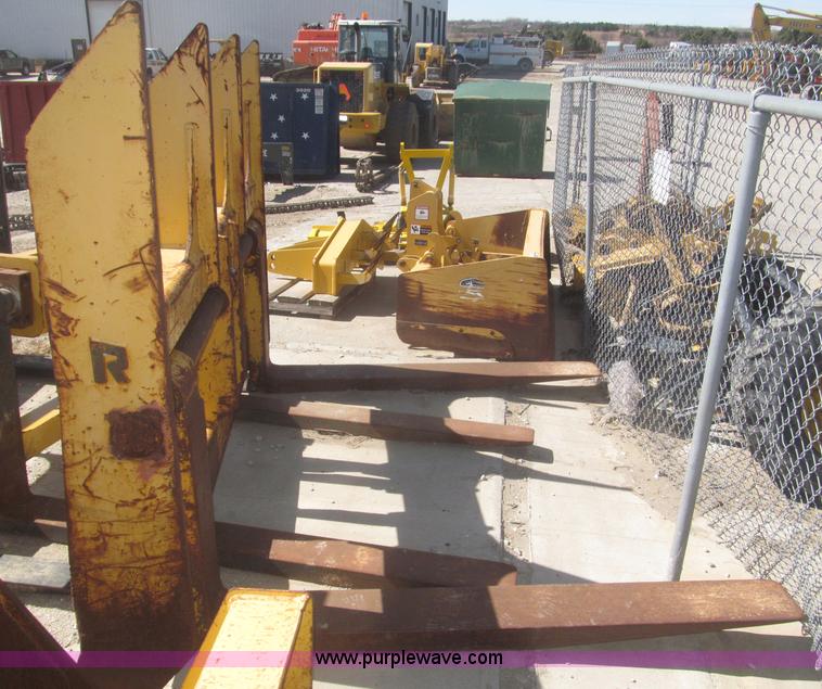 image for item F7306 Rockland CFHD755C quick attach fork attachment