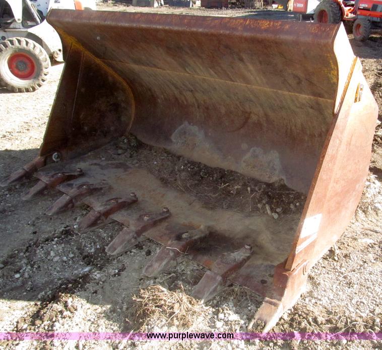 Rockland GPX755D loader bucket in Persia, IA Item F7307 sold Purple