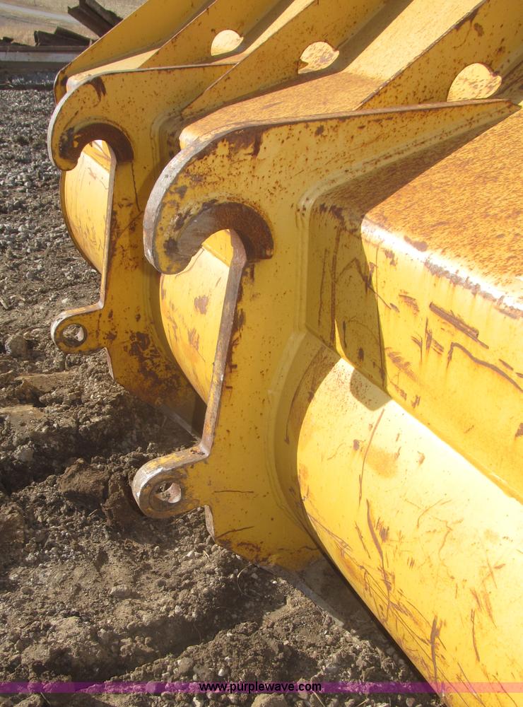 image for item F7307 Rockland GPX755D loader bucket