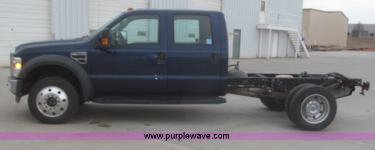 image for item F7313 2008 Ford F550 Super Duty XLT Crew Cab cab and chassis