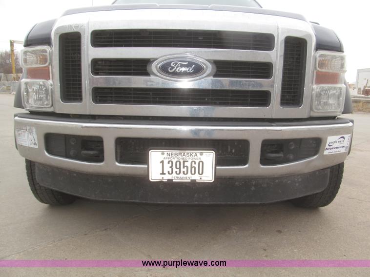 image for item F7313 2008 Ford F550 Super Duty XLT Crew Cab cab and chassis