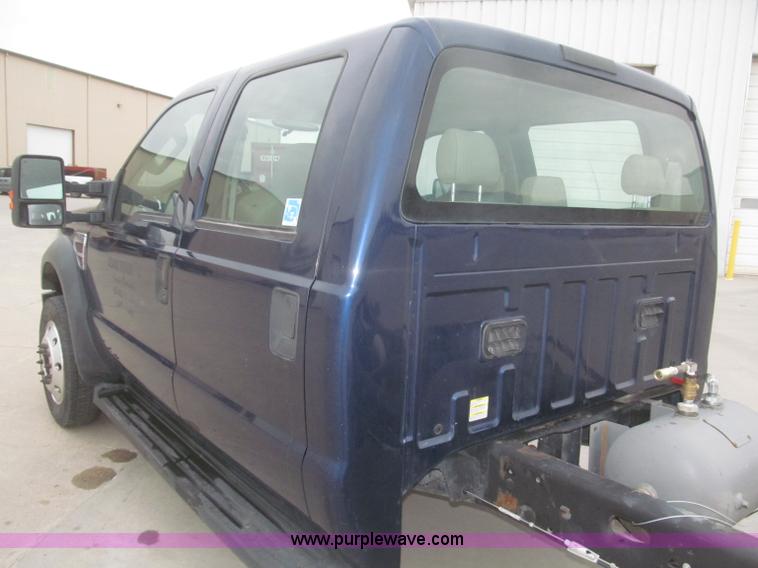 image for item F7313 2008 Ford F550 Super Duty XLT Crew Cab cab and chassis