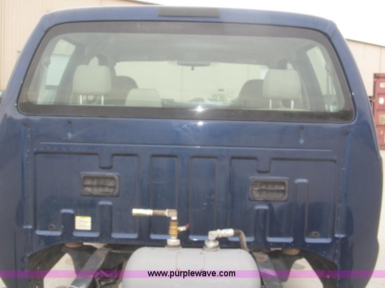 image for item F7313 2008 Ford F550 Super Duty XLT Crew Cab cab and chassis