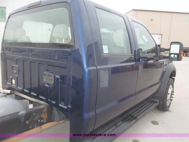 image for item F7313 2008 Ford F550 Super Duty XLT Crew Cab cab and chassis