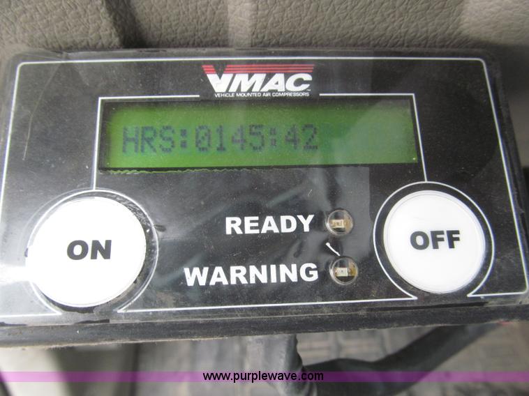 image for item F7313 2008 Ford F550 Super Duty XLT Crew Cab cab and chassis