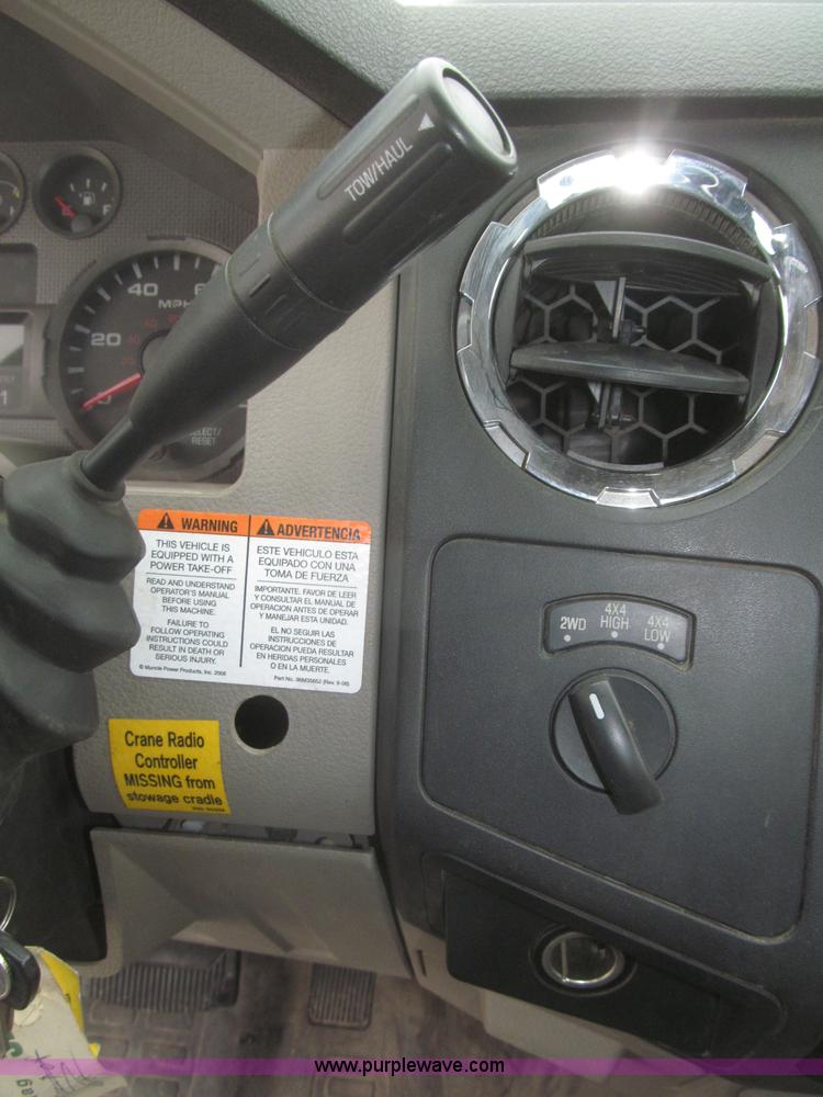 image for item F7313 2008 Ford F550 Super Duty XLT Crew Cab cab and chassis