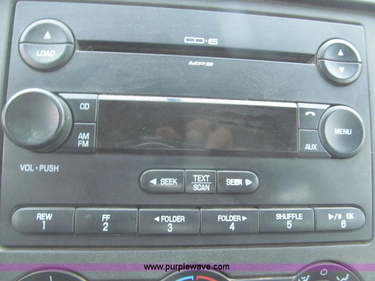 image for item F7313 2008 Ford F550 Super Duty XLT Crew Cab cab and chassis